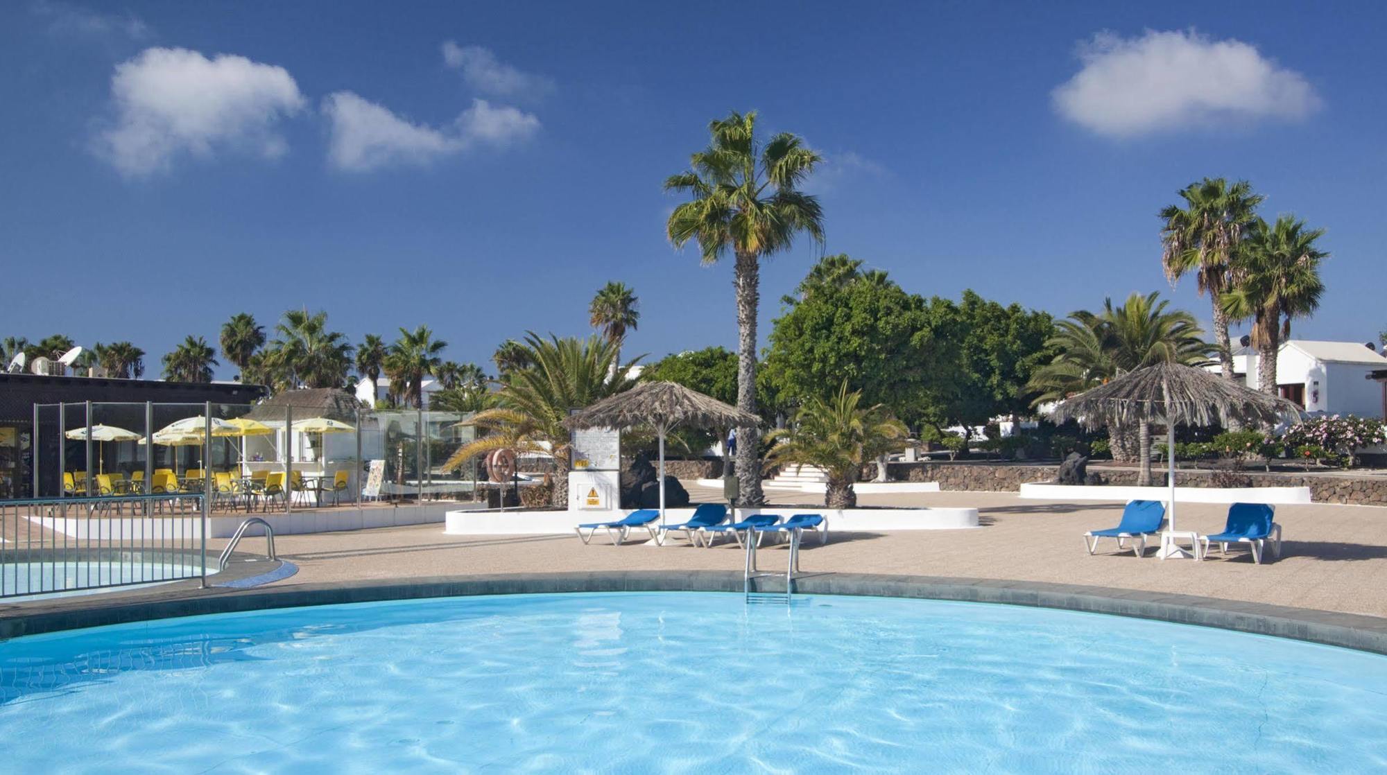 Playa Limones Bungalows Playa Blanca (Lanzarote) Exterior foto
